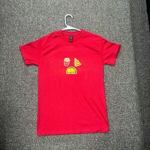 Red cotton T-shirt, pizza taco fries